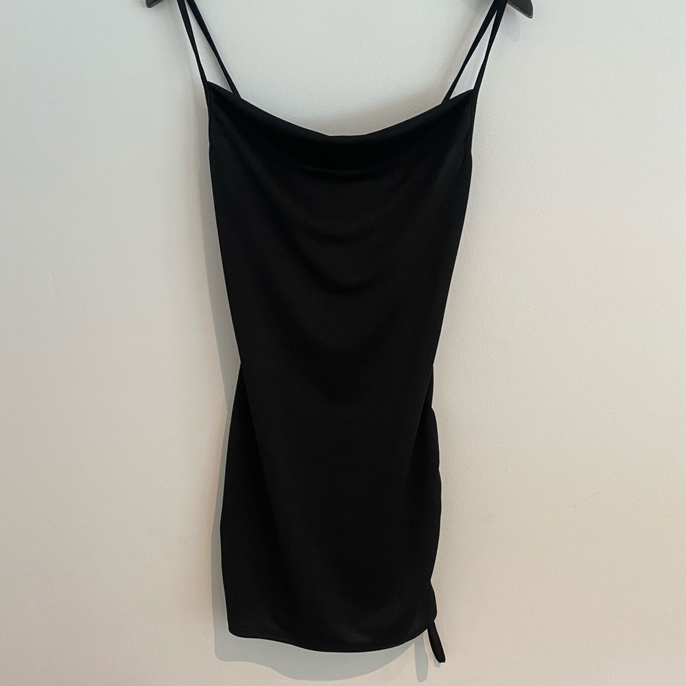 NWT pretty little things black cowled dress side ruched size 4 - Picture 9 of 10